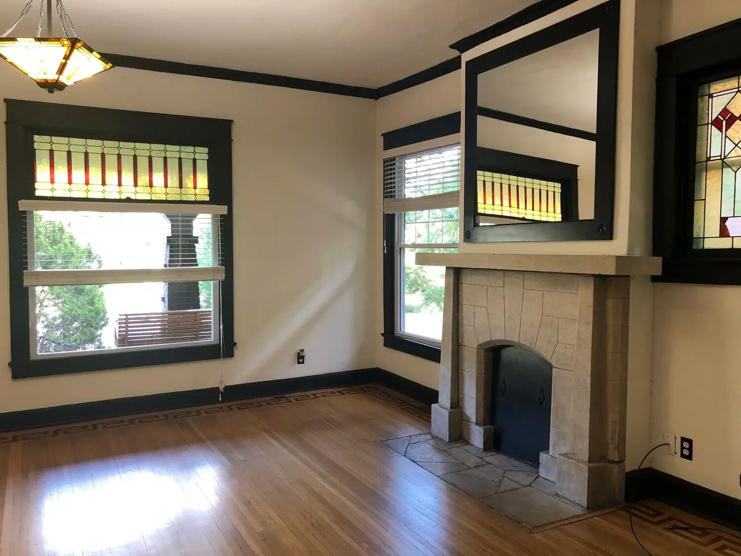 Building Photo - 629 N College Ave