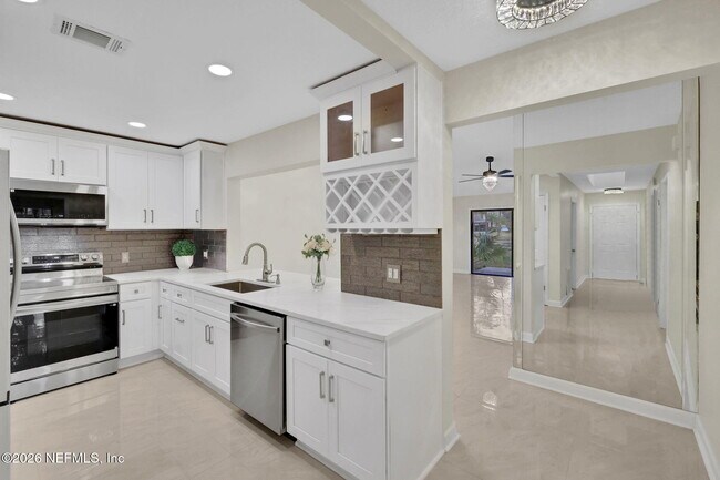 Building Photo - 181 Aruba Ln