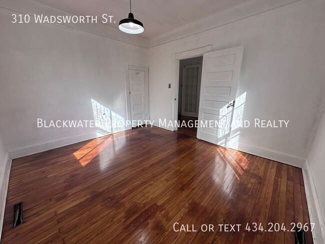 Building Photo - 310 Wadsworth St