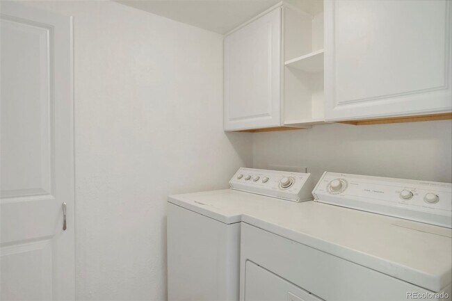 Building Photo - 14120 E Temple Dr