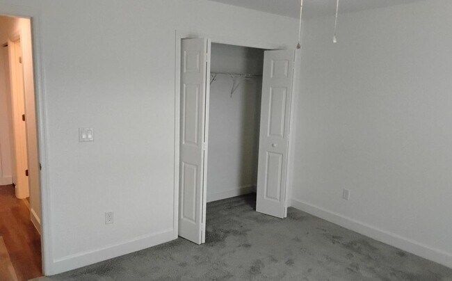 Building Photo - 16171 SW 44th Cir