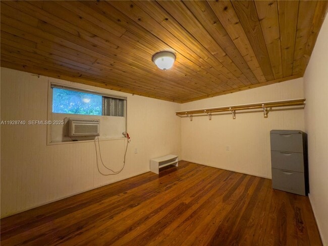 Building Photo - 730 SW 80th St