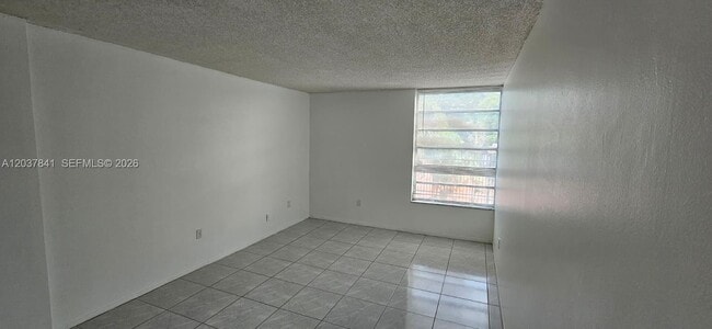 Building Photo - 820 NW 87th Ave