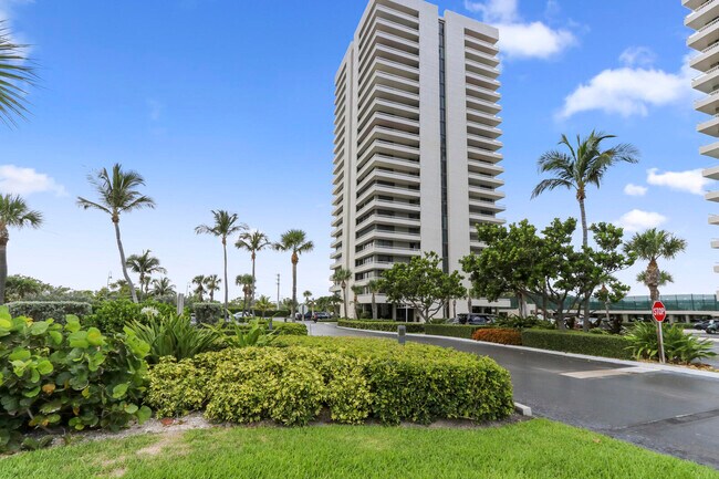 Building Photo - 5550 N Ocean Dr