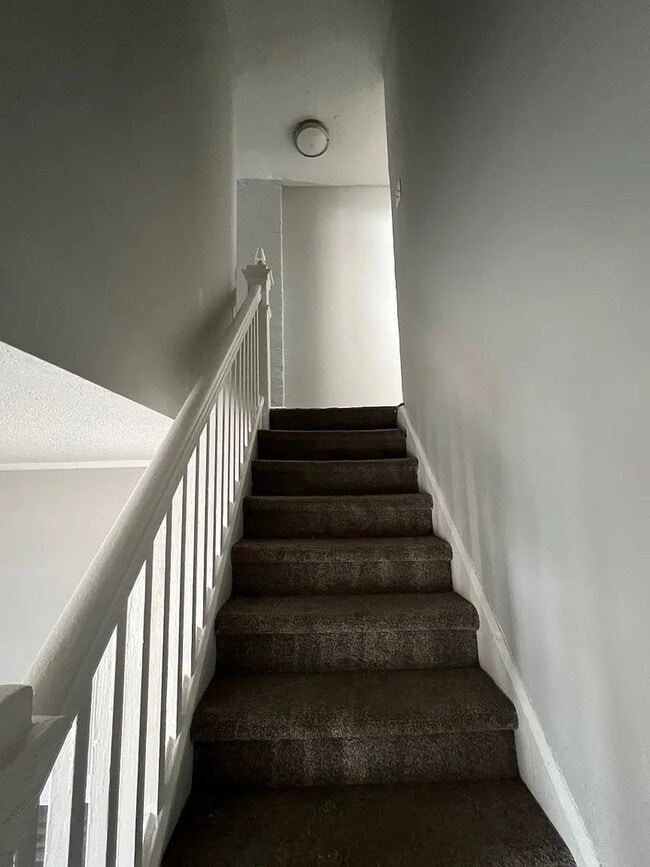 Building Photo - 3418 Clifton St