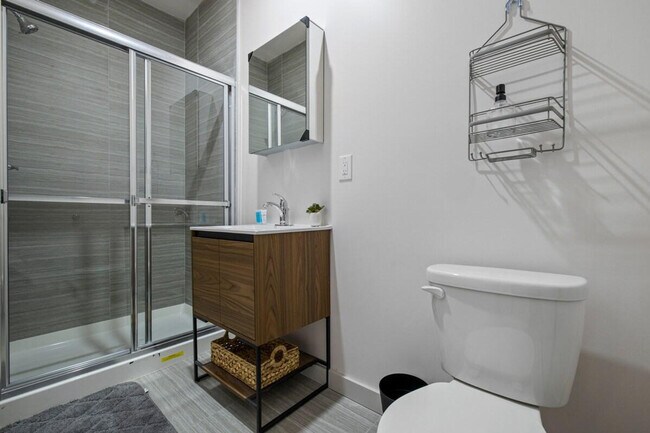 Building Photo - 154 NY-211