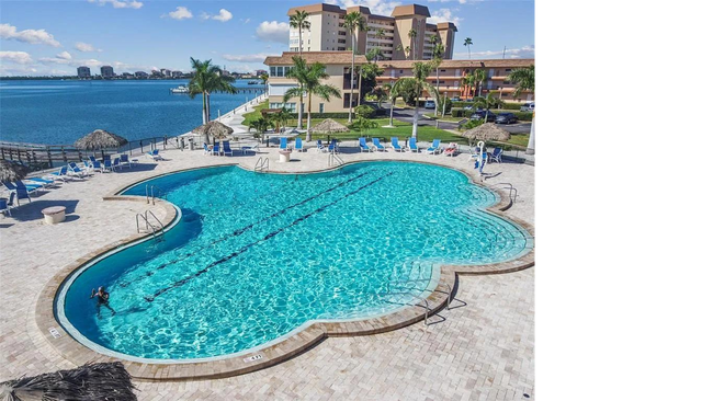 Building Photo - Beautiful 2-Bedroom Condo in a 55+ Communi...
