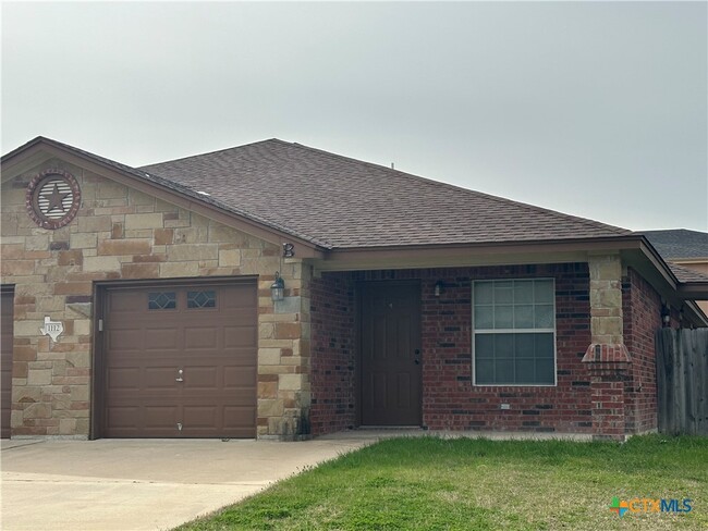 Primary Photo - 1112 Grace Point Dr