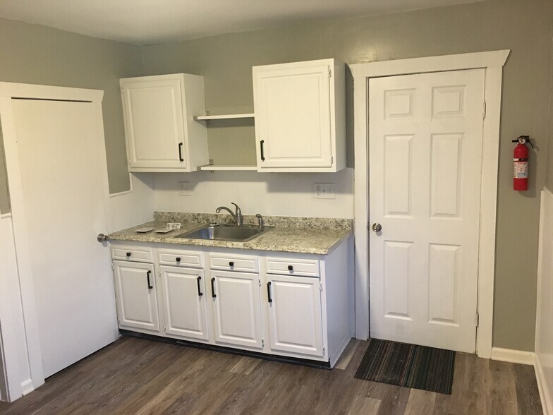 Building Photo - 3324 17th St