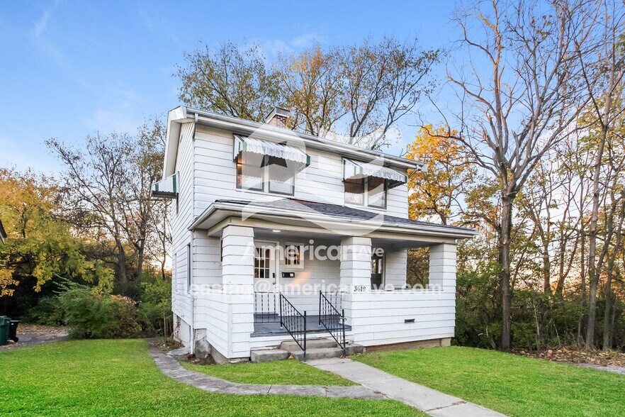 Building Photo - 3619 Norwich Ave