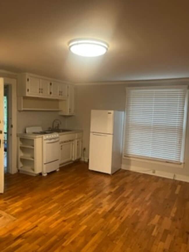 Building Photo - Jacks-1617 S 23Rd