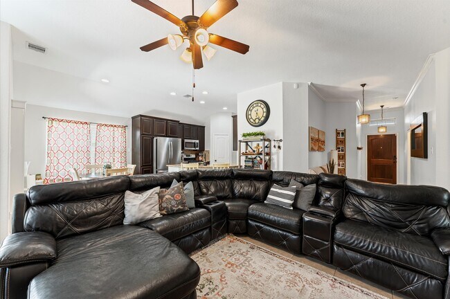 Building Photo - 115 Cobblestone Ct