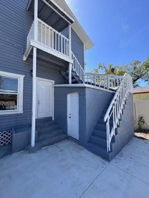 Building Photo - 1910 E Columbus Dr