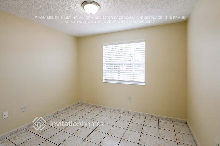 Building Photo - 7421 W 29th Way
