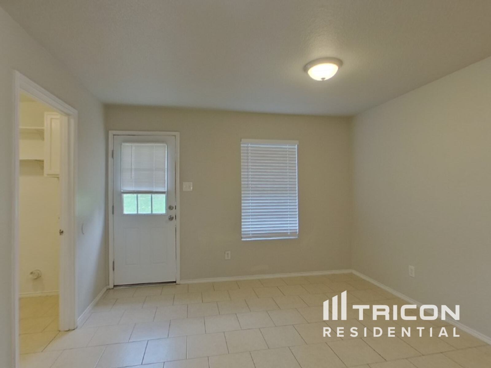 Building Photo - 4908 Parkrise Dr