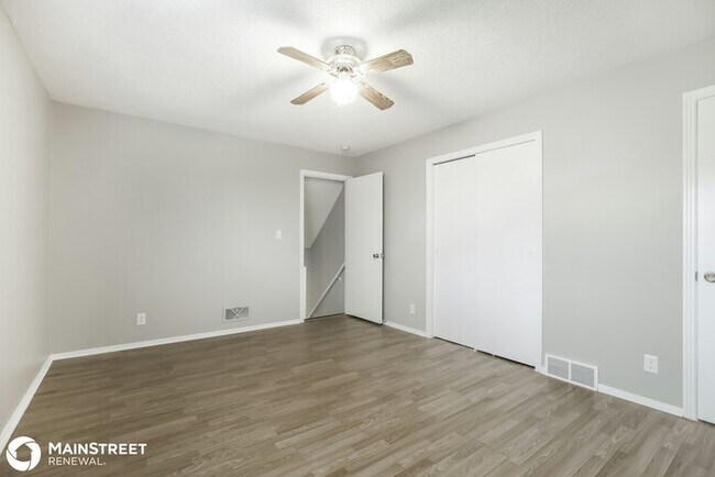 Building Photo - 3909 S Summit Ridge Dr