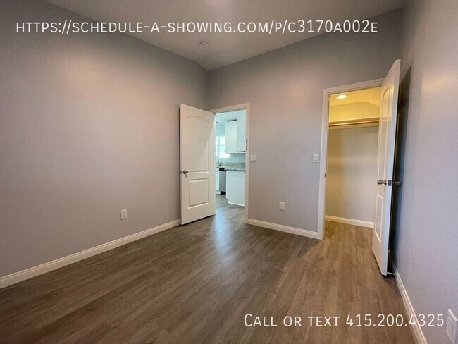 Building Photo - 1077 Greenfield Dr