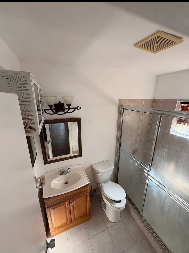 Building Photo - 9883 Liberty Ct