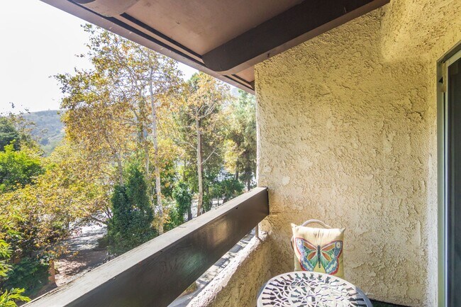 Building Photo - 2700 Cahuenga Blvd E