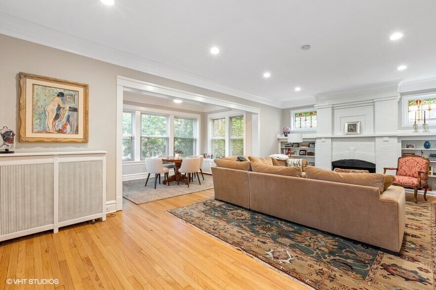 Building Photo - 935 Judson Ave