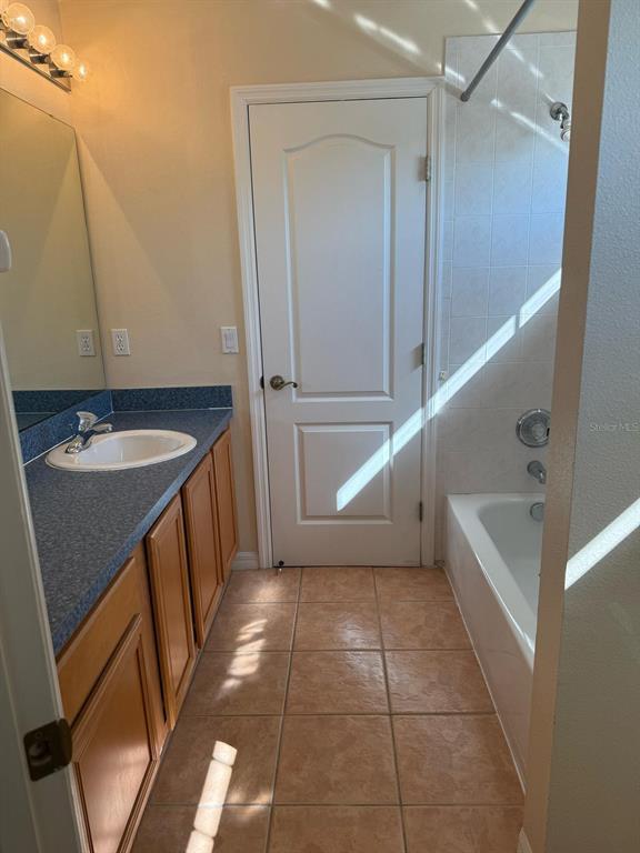 Building Photo - 692 Seabrook Ct