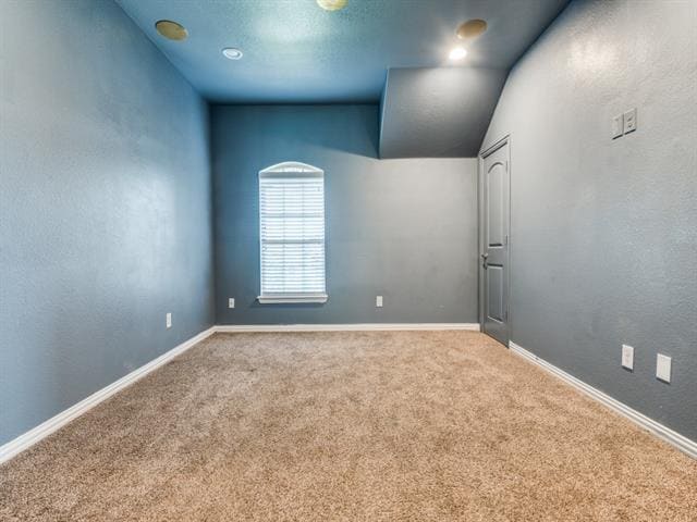 Building Photo - 2523 Linwood Dr