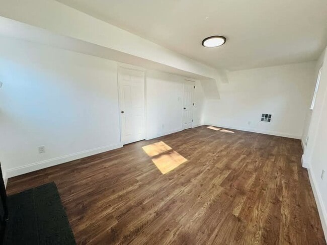 Building Photo - 1001 Archdale Dr