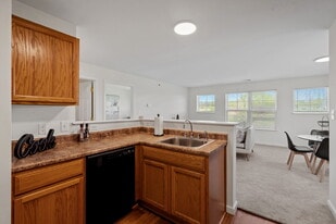 Building Photo - The Reserve at Glenville