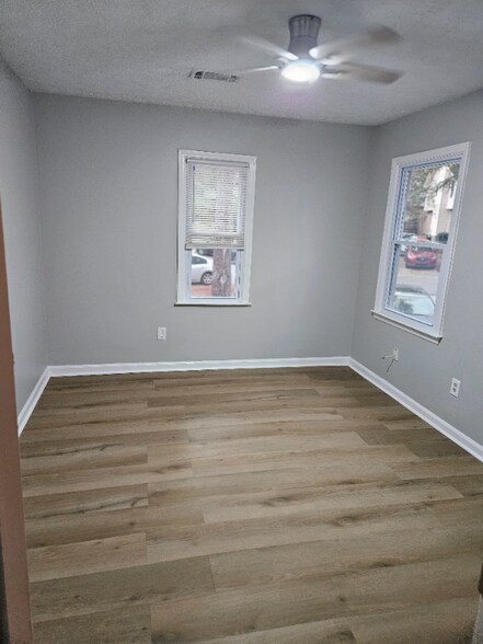 Building Photo - 1420 Villa Pines Ct NW