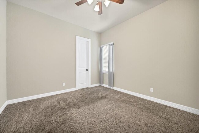 Building Photo - 4834 Canyon Shore Dr