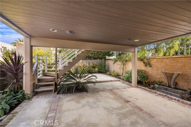 Building Photo - 1010 Tia Juana St