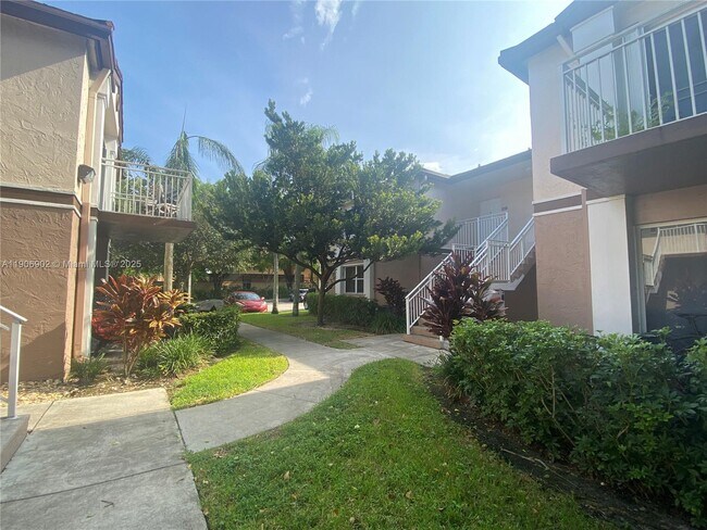 Primary Photo - 11232 SW 12th St