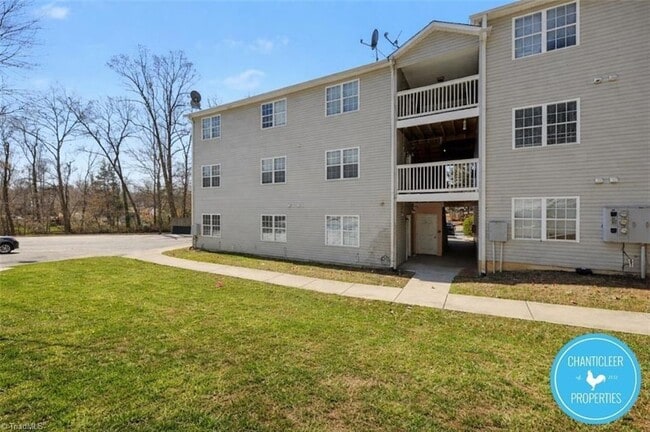 Building Photo - 1041 W Barton St