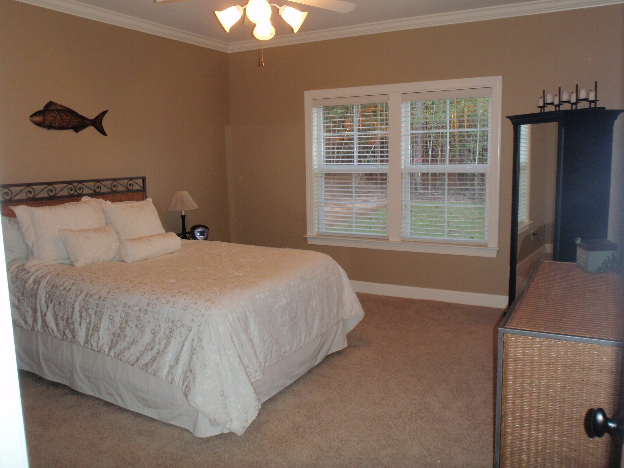 master suite - 409 Redbud Cir