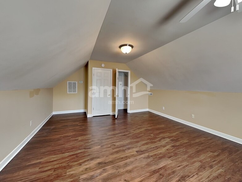 Building Photo - 1707 Arrowhead Dr