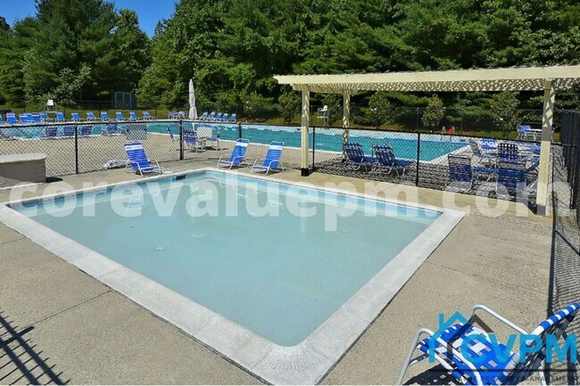 Building Photo - 1009 Howard Grove Ct