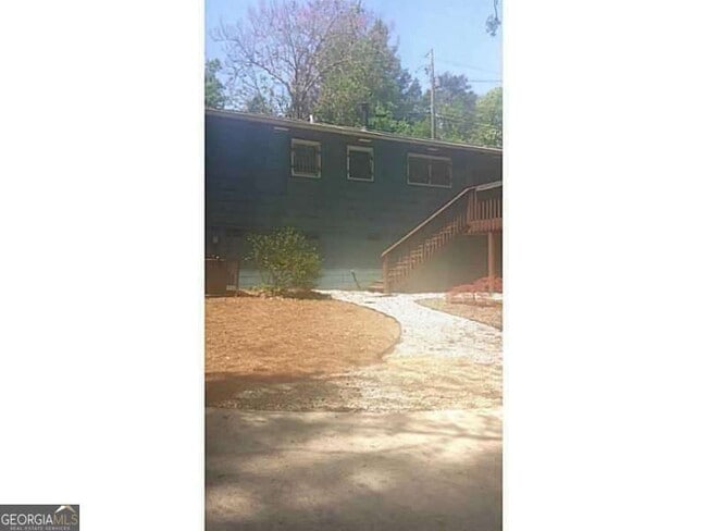 Building Photo - 2076 Panola Rd