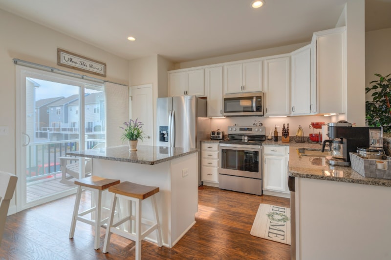 Building Photo - 370 Hamilton Ave NW