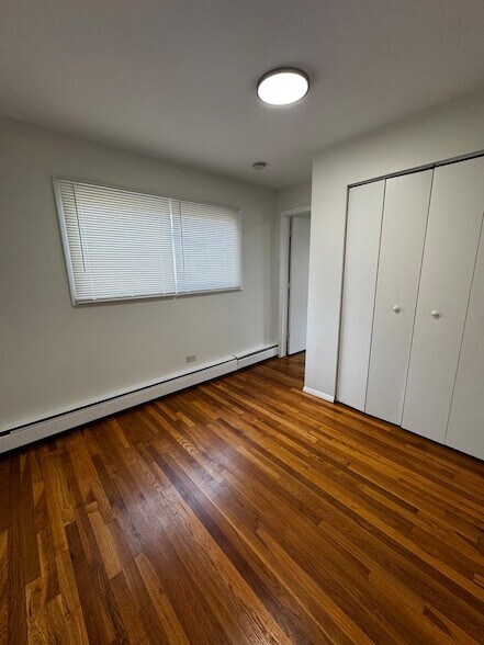 Building Photo - 8884 Steven Dr