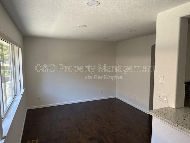 Building Photo - 542 Mill River Ln