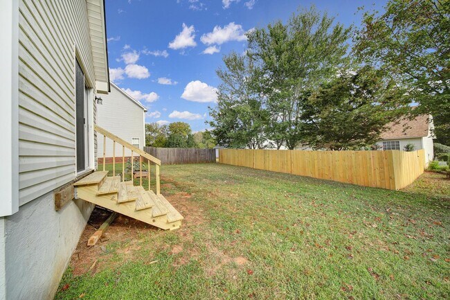 Building Photo - Lovely 3 Bed 2 Bath Home in Indian Trail o...