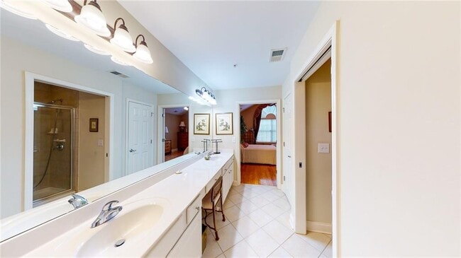 Building Photo - 100 Highlands Ridge Pl SE