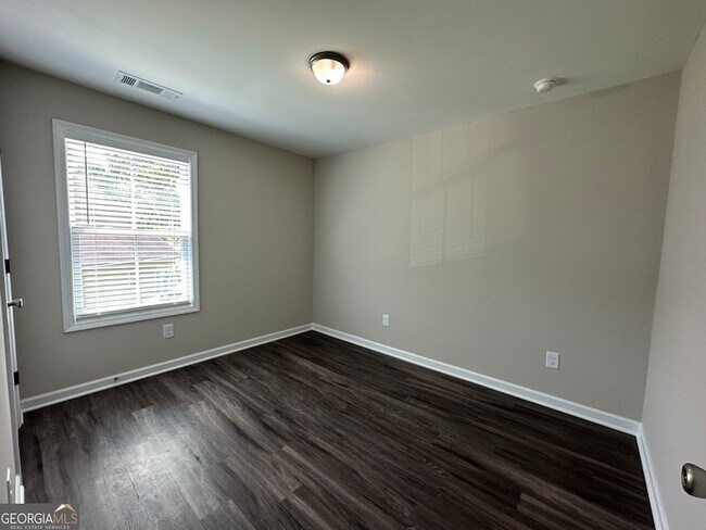 Building Photo - 24 Mill Stream Ct