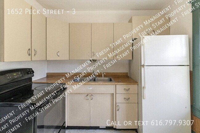 Building Photo - 1652 Peck St