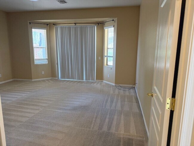 Building Photo - Flag Homes - 066