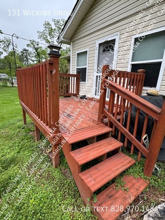 Building Photo - 131 Wickins Dr