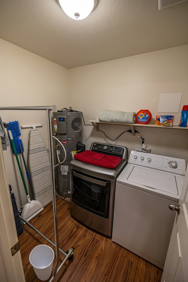 Building Photo - 26986 E Florence-Kelvin Hwy