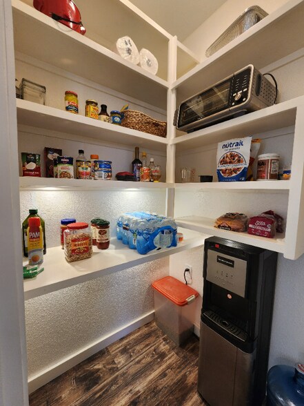 Building Photo - 2218 Washington Ave