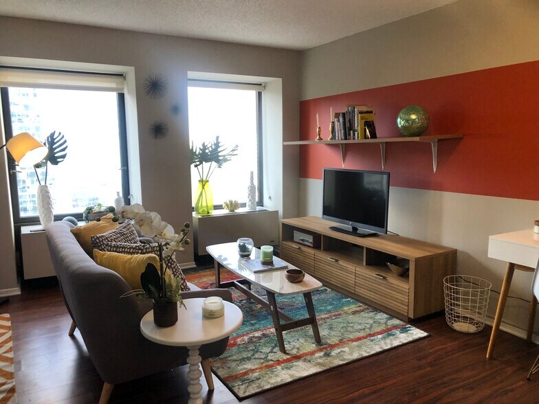 Painted walls are in Model unit only. - 680 N Lake Shore Dr