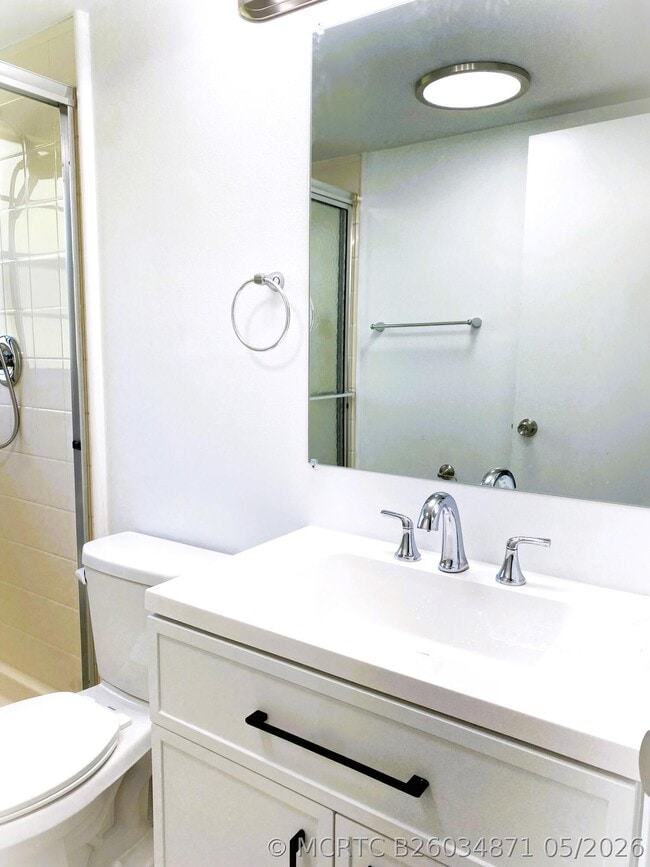 Building Photo - 256 Mansfield G